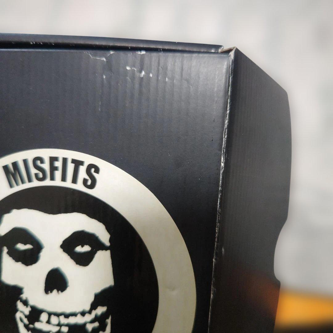 ポ*T様 MISFITS H8GRAPHIX メディコムトイ ミスフィッツ