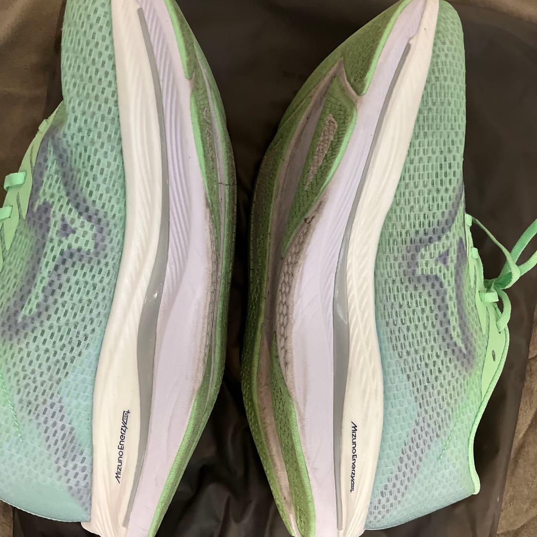 週末お値下げ美品ミズノWAVE REBELLION FLASH2 28㎝