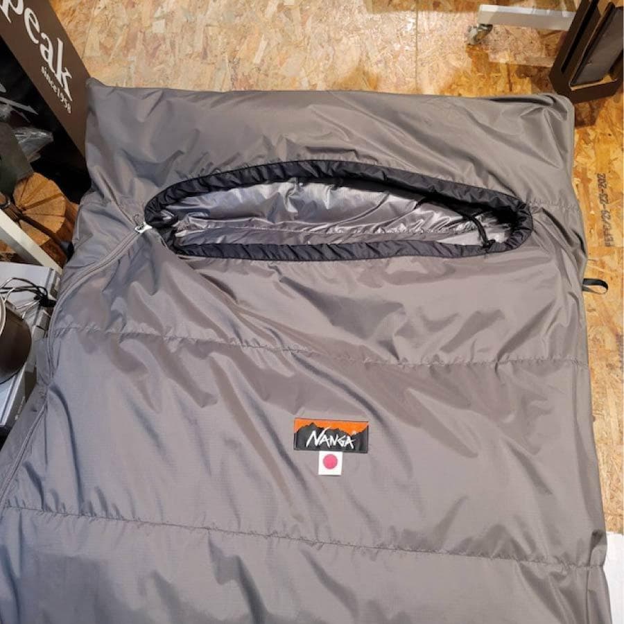 ナンガ SSDオリジナル オーロラ スクエア 600DX チャコール 新品未開封