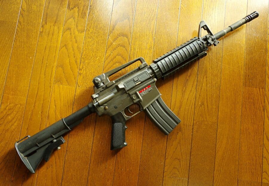 東京マルイ コルト M4A1カービン RISバージョン