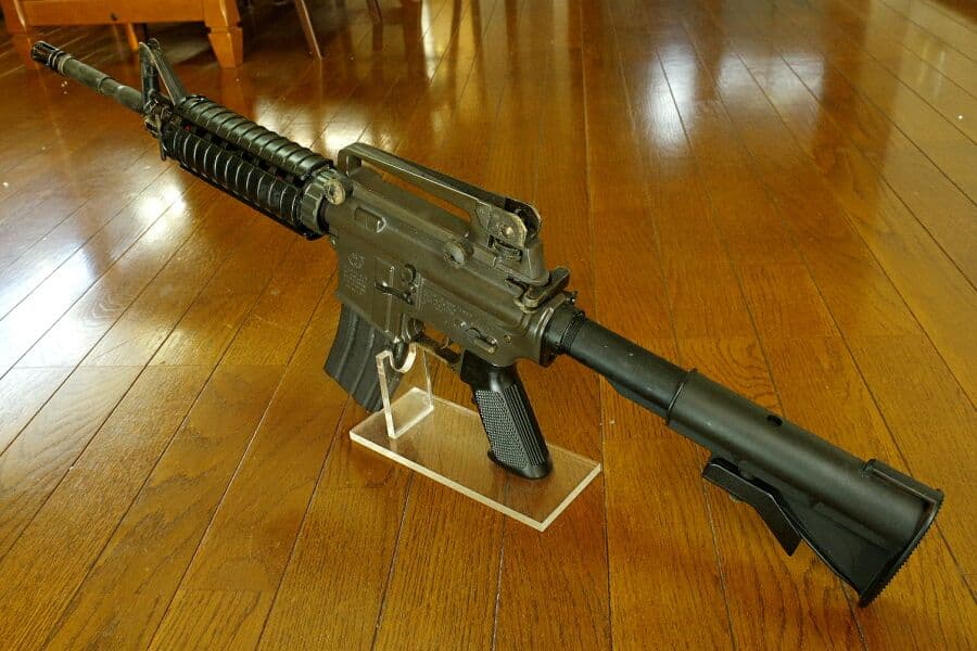 東京マルイ コルト M4A1カービン RISバージョン