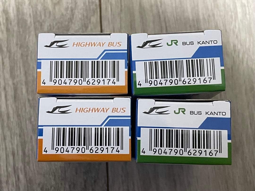 トミカ 日野セレガ　JRバス関東・JR東海バス各2台（計4台）