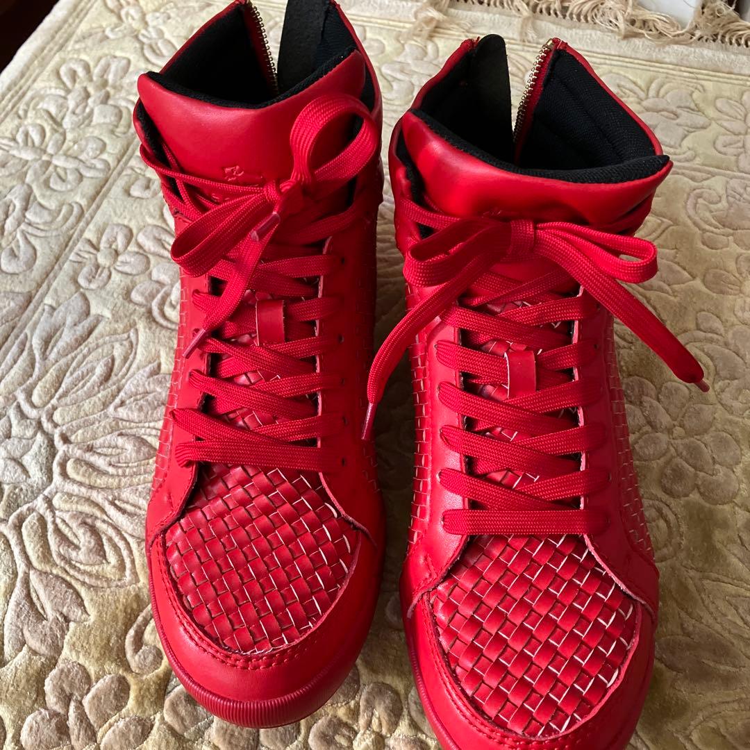 ヒールクリークスニーカーレディース レッド ハイカットVibramソール　ゴルフ