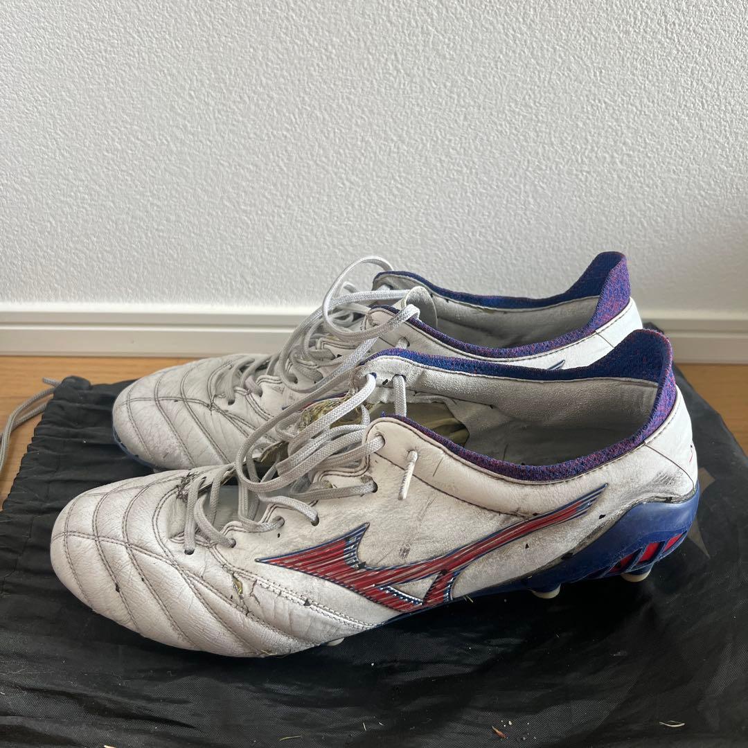 Mizuno モレリア　ホワイト/ブルー/レッド