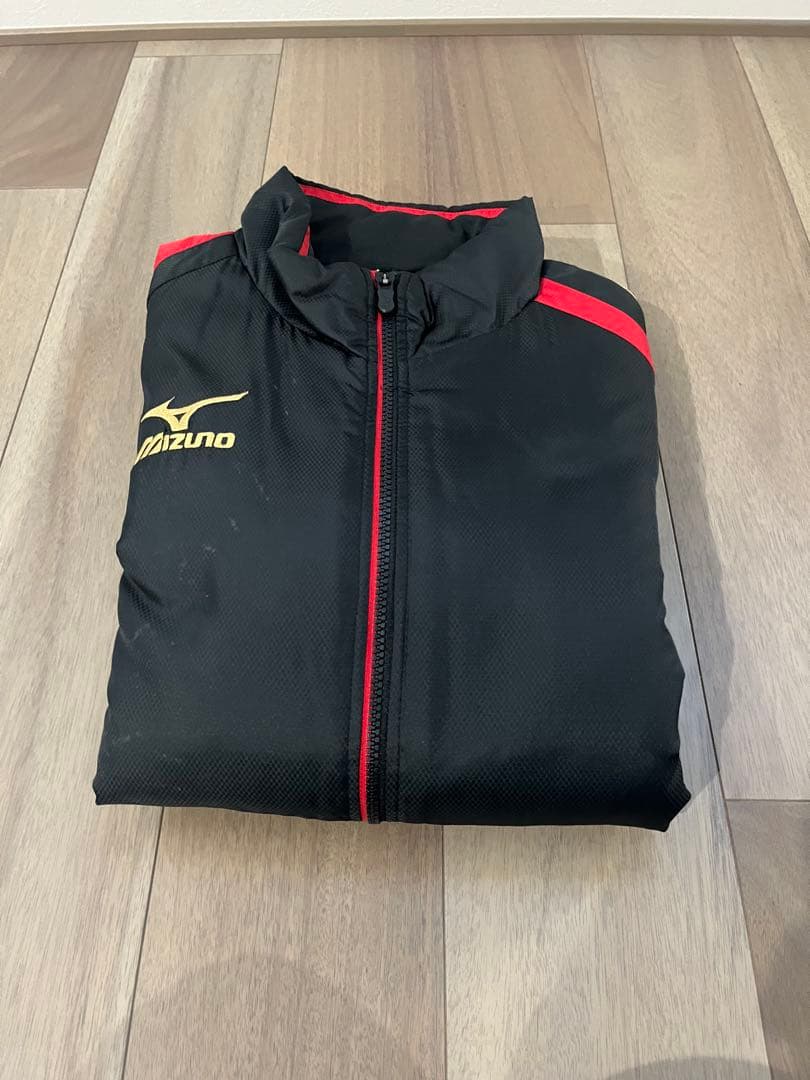 Mizuno Morelia ジャケット 黒/赤　モレリア