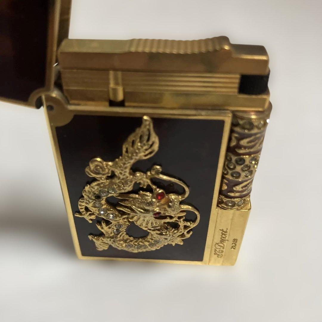 ドラゴン装飾のデュポンライター