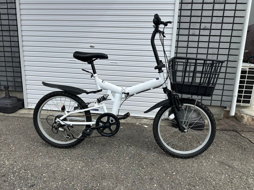 【週末限定1000円OFF】20インチ 折りたたみ 使用頻度浅い　中古