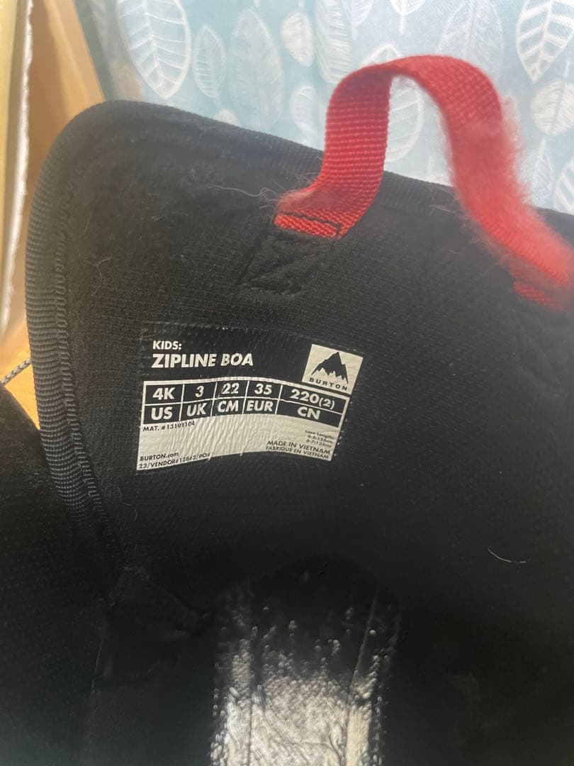 バートン子供用スノーボードブーツ ZIPLINE BOA 4K
