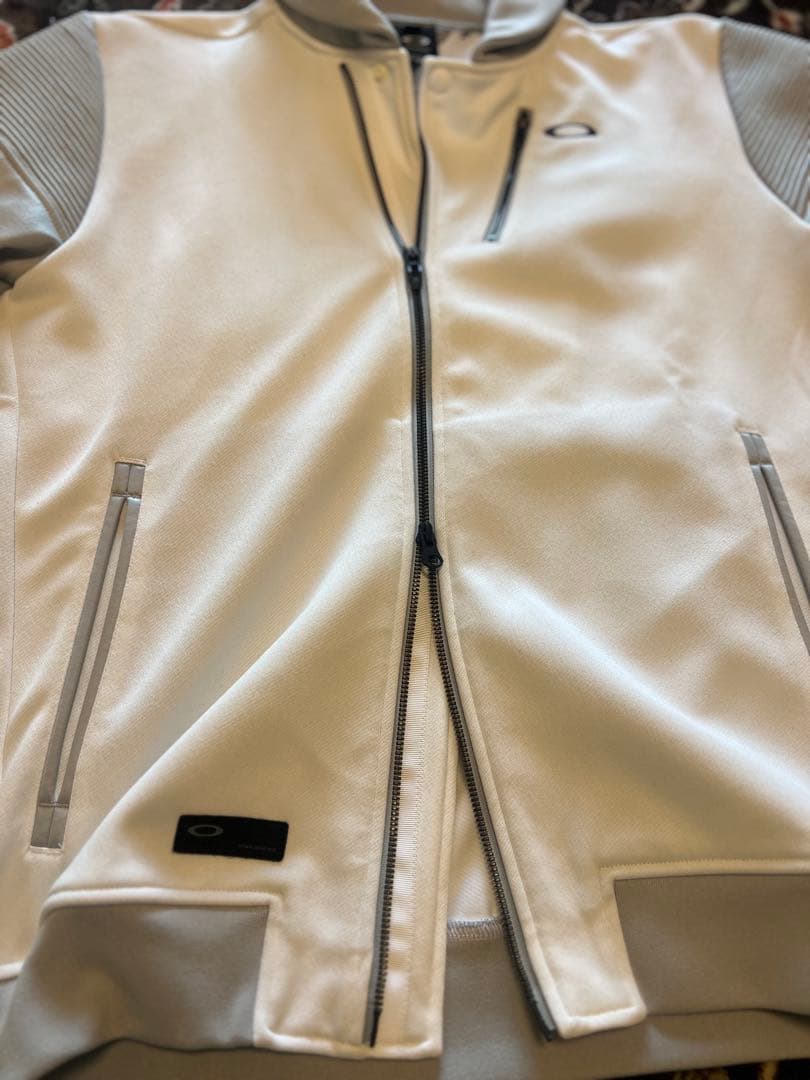 極美品 オークリー スカル ゴルフブルゾン ホワイトXL