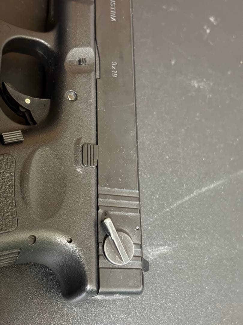 東京マルイ　電動ガン　グロック18c