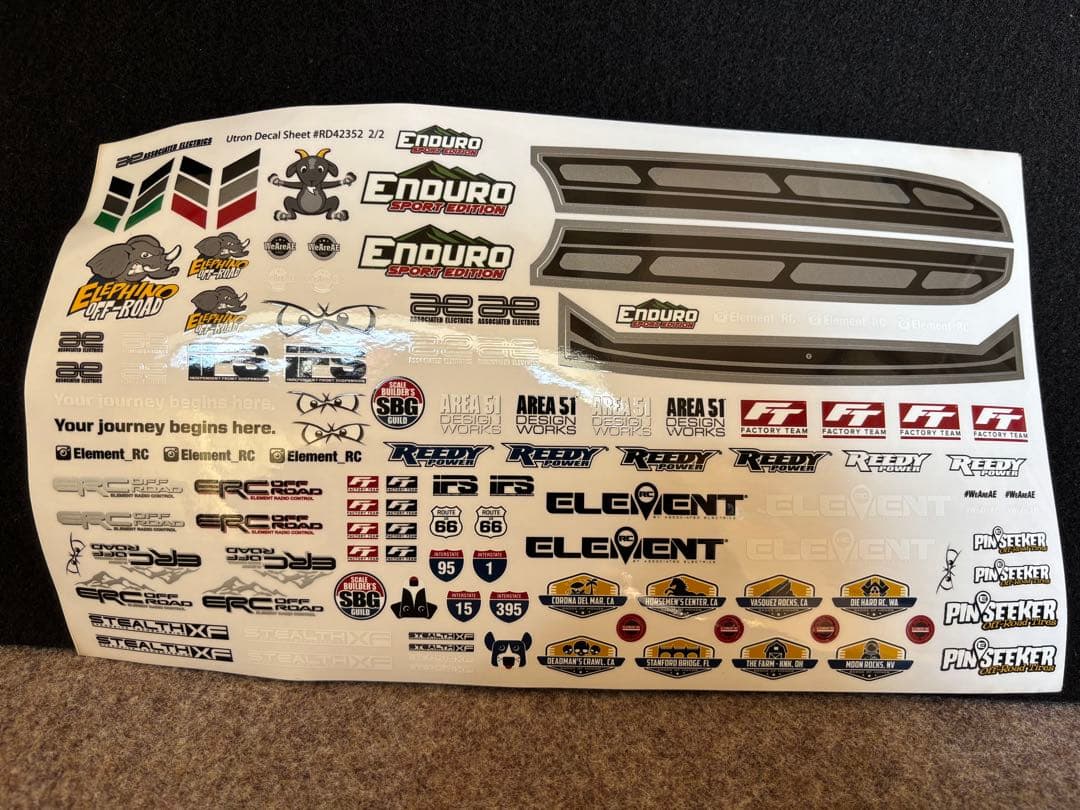 ラジコン　クローラー　ボディのみEnduro Utron