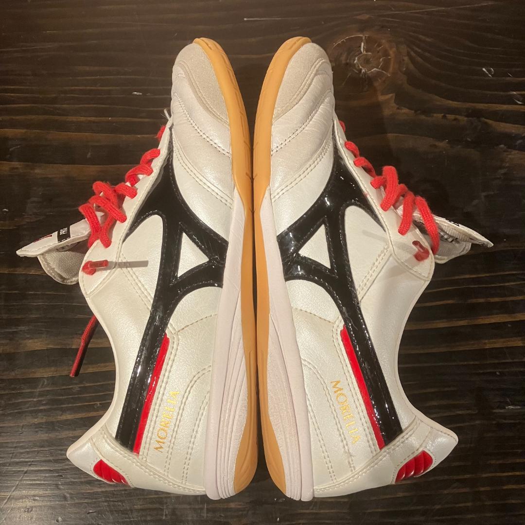 MIZUNO　フットサルシューズ　MORELIA　白/黒/赤　25.5cm
