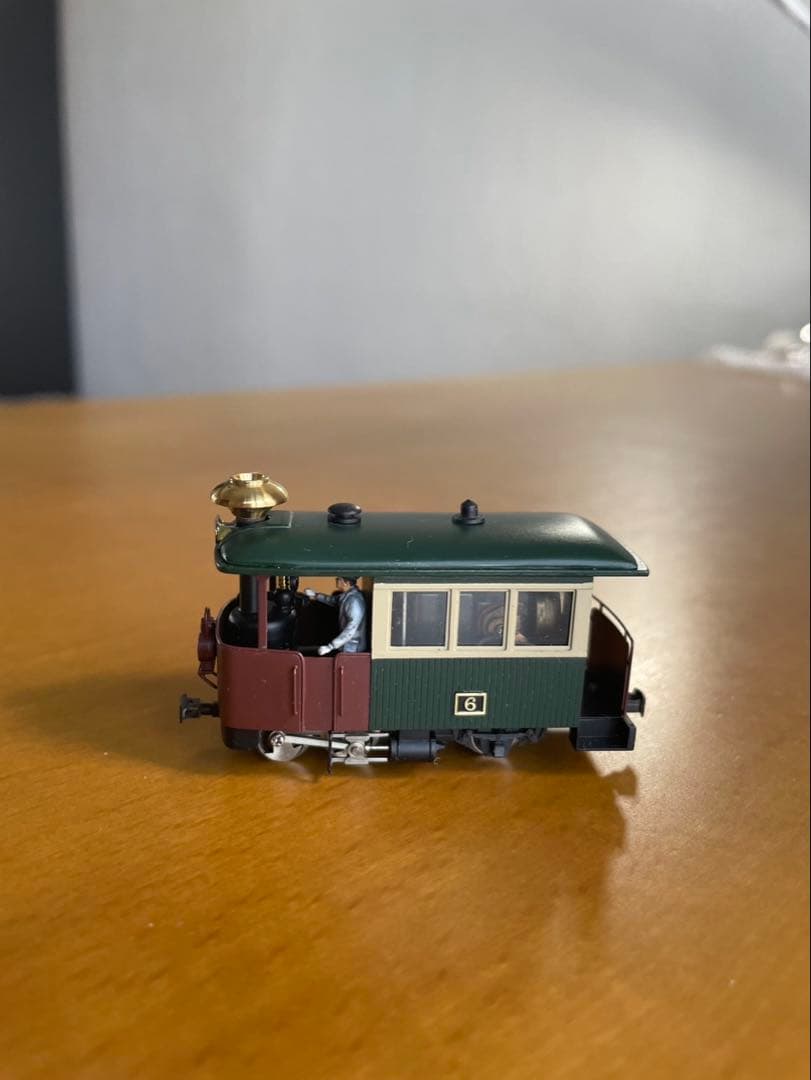 HOゲージ 鉄道模型 運転士フィギュア付き