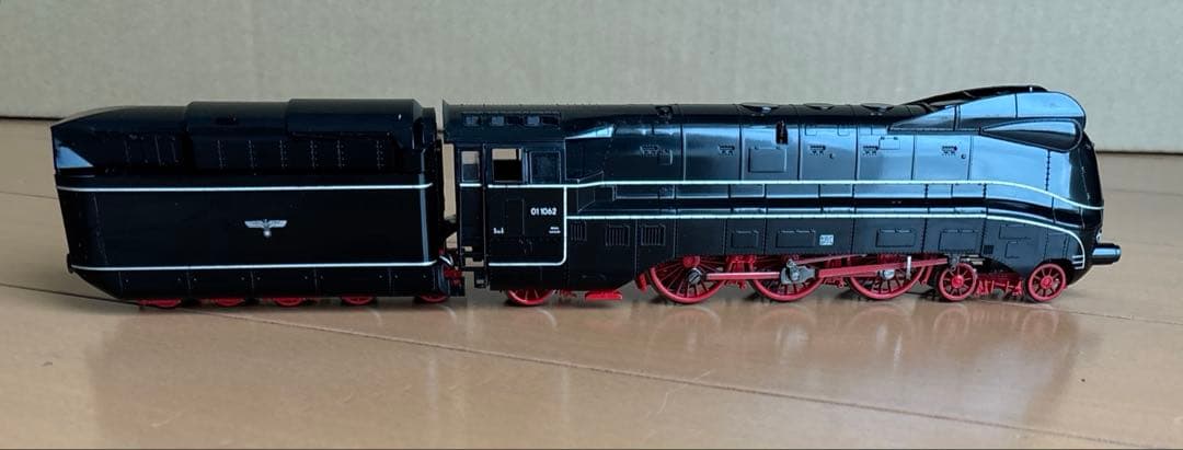 LILIPUT BR 01 1062 DR 蒸気機関車 L111103