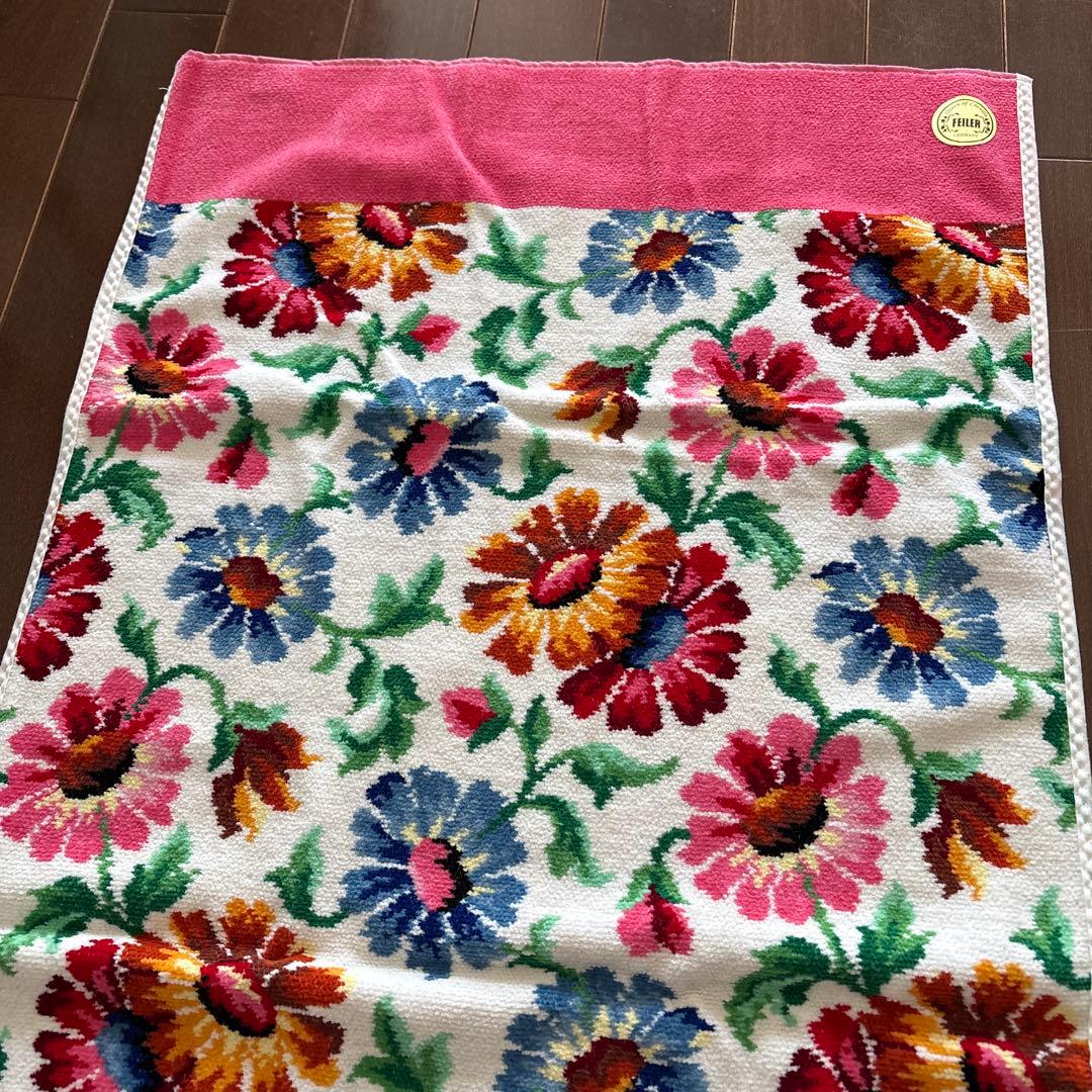 未使用　FEILER スポーツタオル　フェイラー　花柄　ピンク　ホワイト系