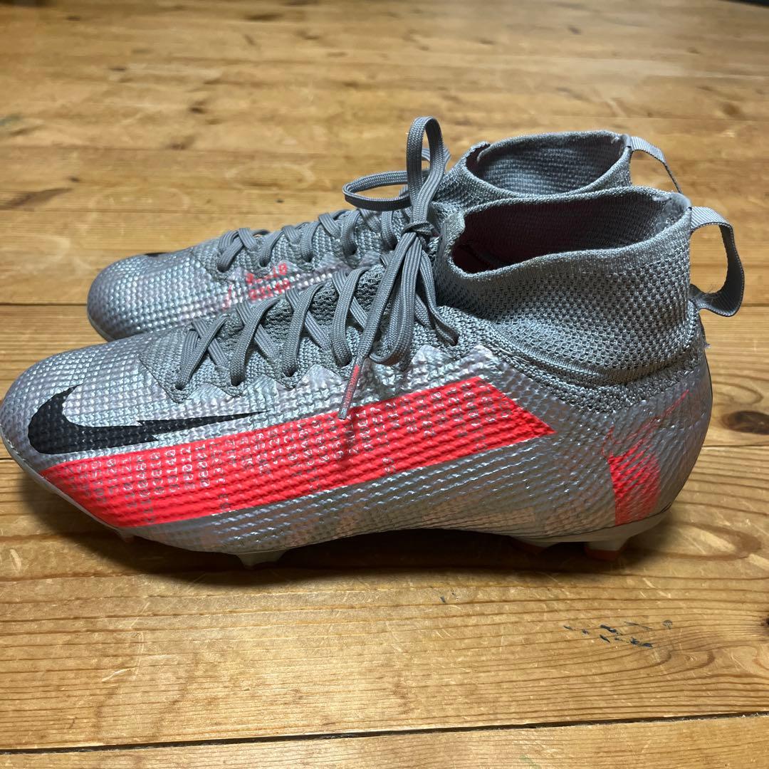 Nike マーキュリアルベイパー13 ハイカット　25.5cm