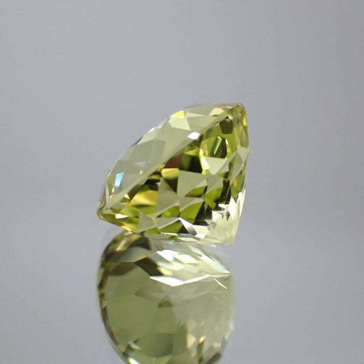 【ブラジル産】特殊カットレモンクォーツ