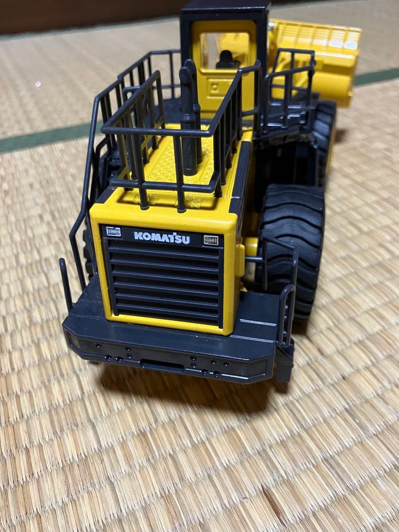 コマツ KOMATSU WA900-3 & PC200-8 セット