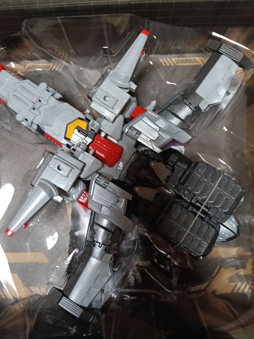 未使用　トランスフォーマージェネレーションセレクト　スーパーメガトロン