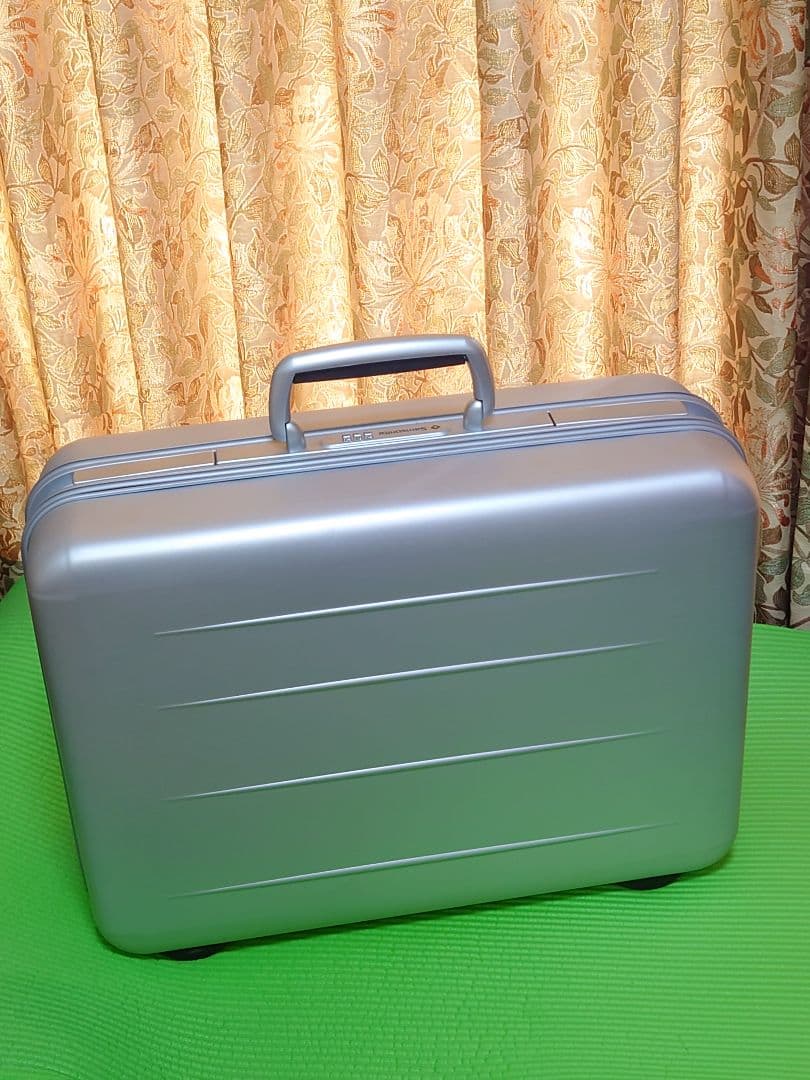 映画 007 Samsonite ジェームス・ボンド　ダイヤルロック　ベルギー