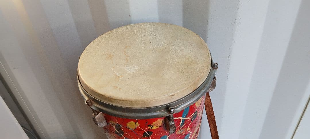トゥバーノ　打楽器