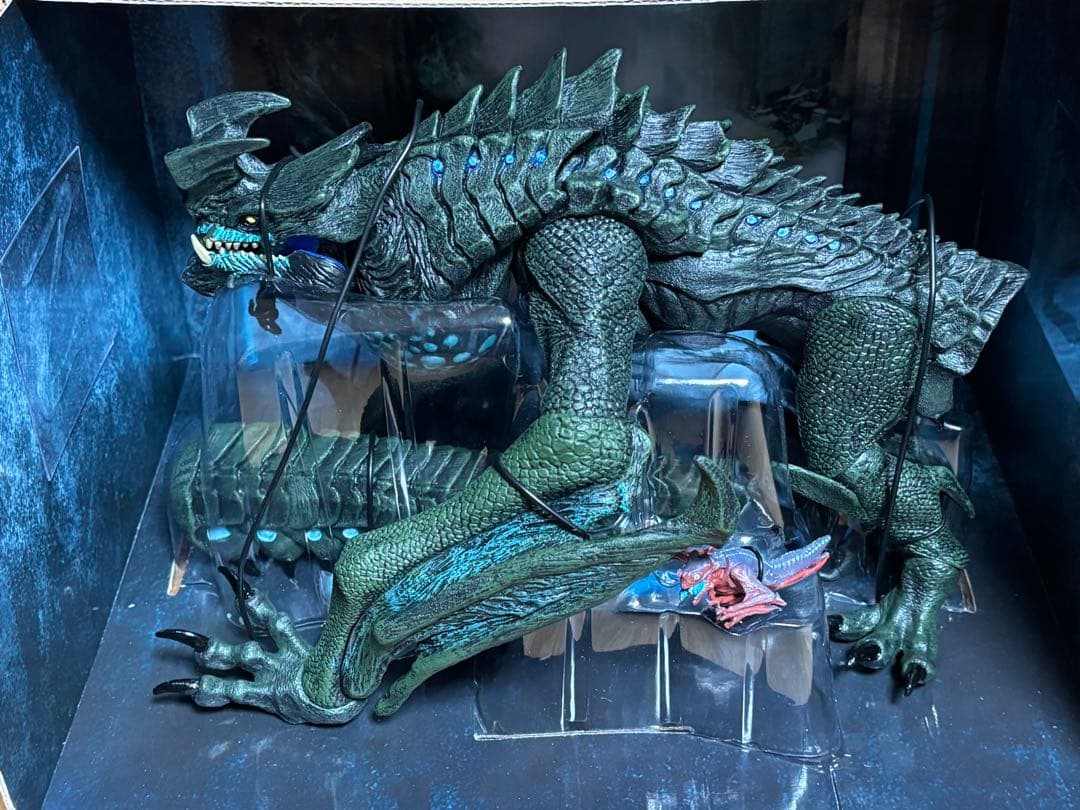 パシフィックリム　　KAIJU OTACHI カイジュウ　オオタチ　　極美品