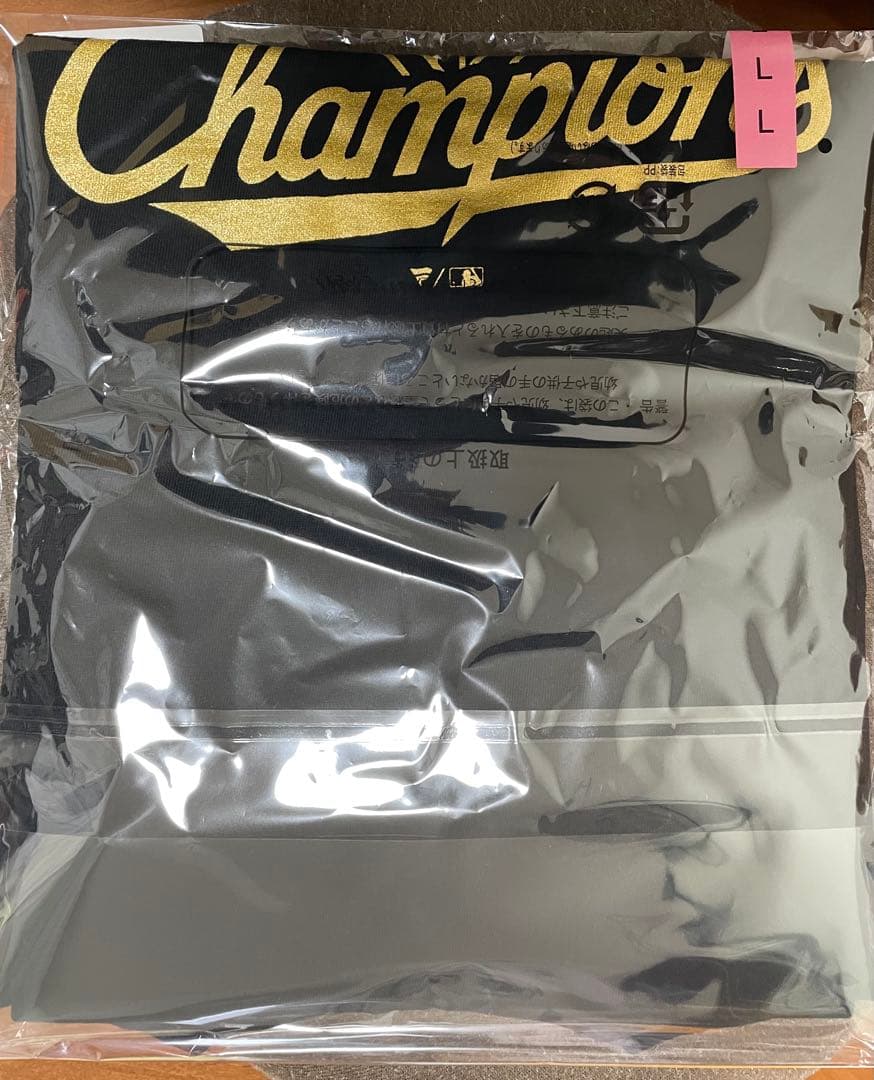 ドジャース　優勝　Tシャツ