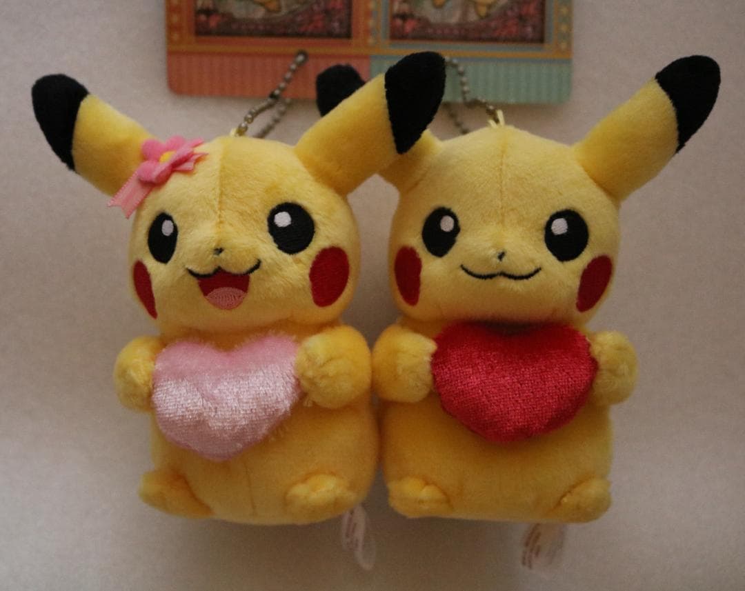 d＋＋ポケモン＋＋　ペアピカチュウ　ハート　ぬいぐるみキーホルダー