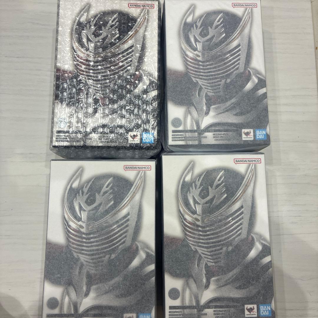 真骨頂　真骨彫　フィギュアーツ　仮面ライダー　龍騎　リュウキ　ガヴ　ゼッツ