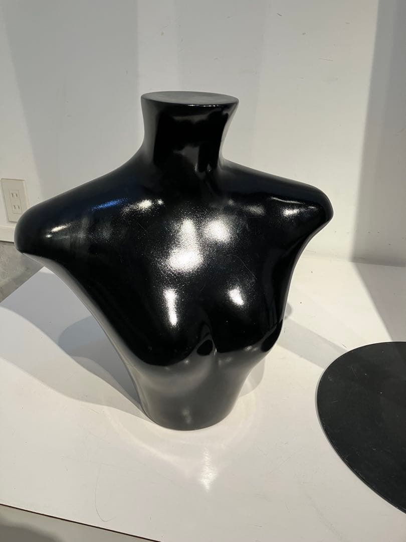 ネオヴィンテージ、80’s、デザイン・トルソー、ポストモダン、シティポップ、