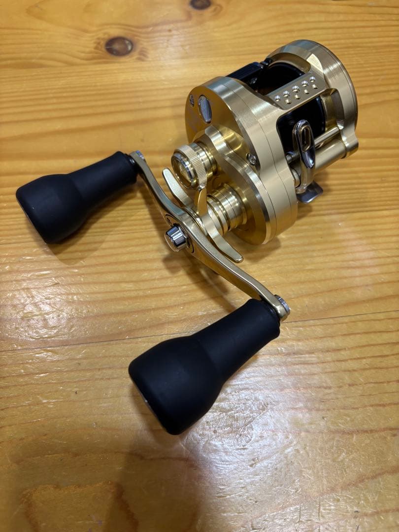 【美品】23カルカッタコンクエストMD300XGLH &45mmノーマルハンドル