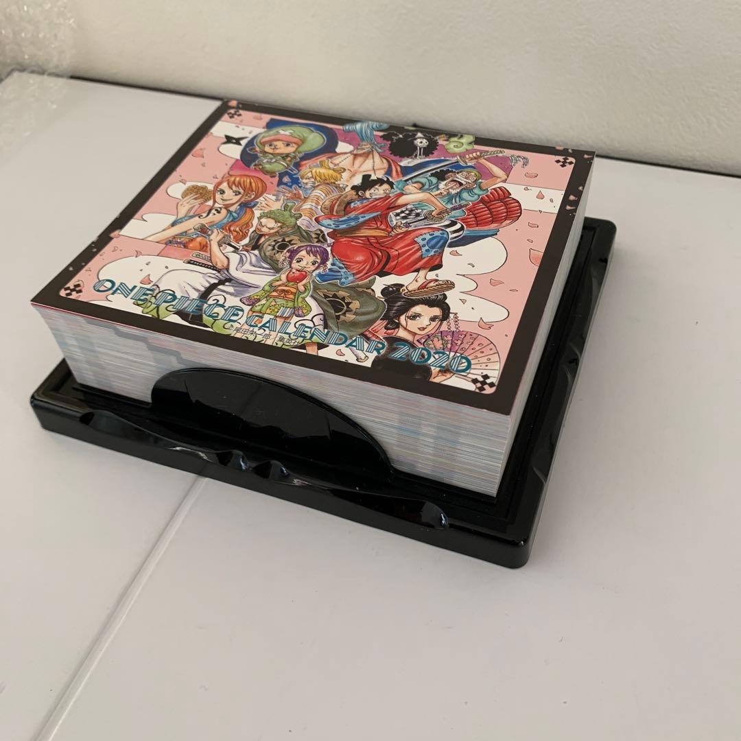 コミックカレンダー2020「ONE PIECE」特製缶入り日めくりカレンダー
