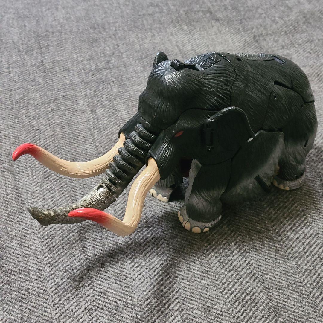 トランスフォーマー ユニバース ネメシスプライム