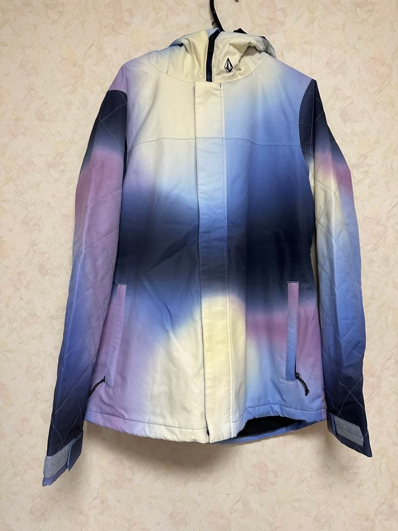 ボルコム　スノーボードジャケット　Mサイズ