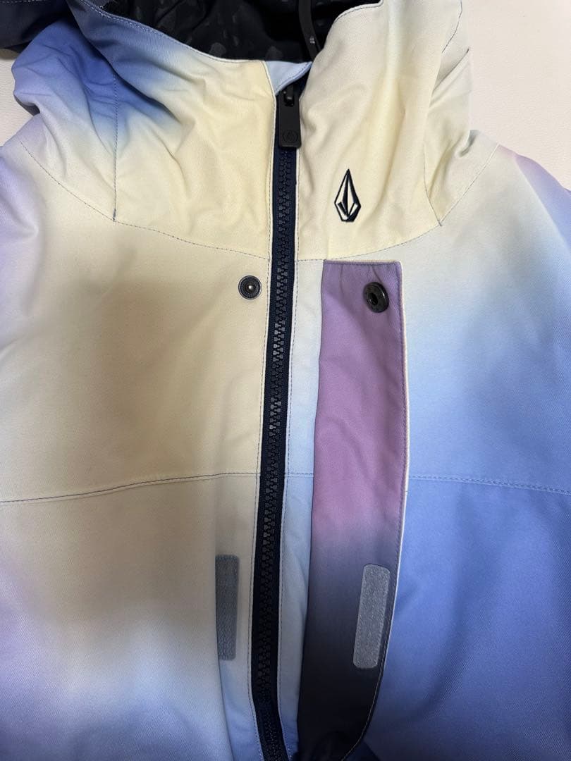 ボルコム　スノーボードジャケット　Mサイズ
