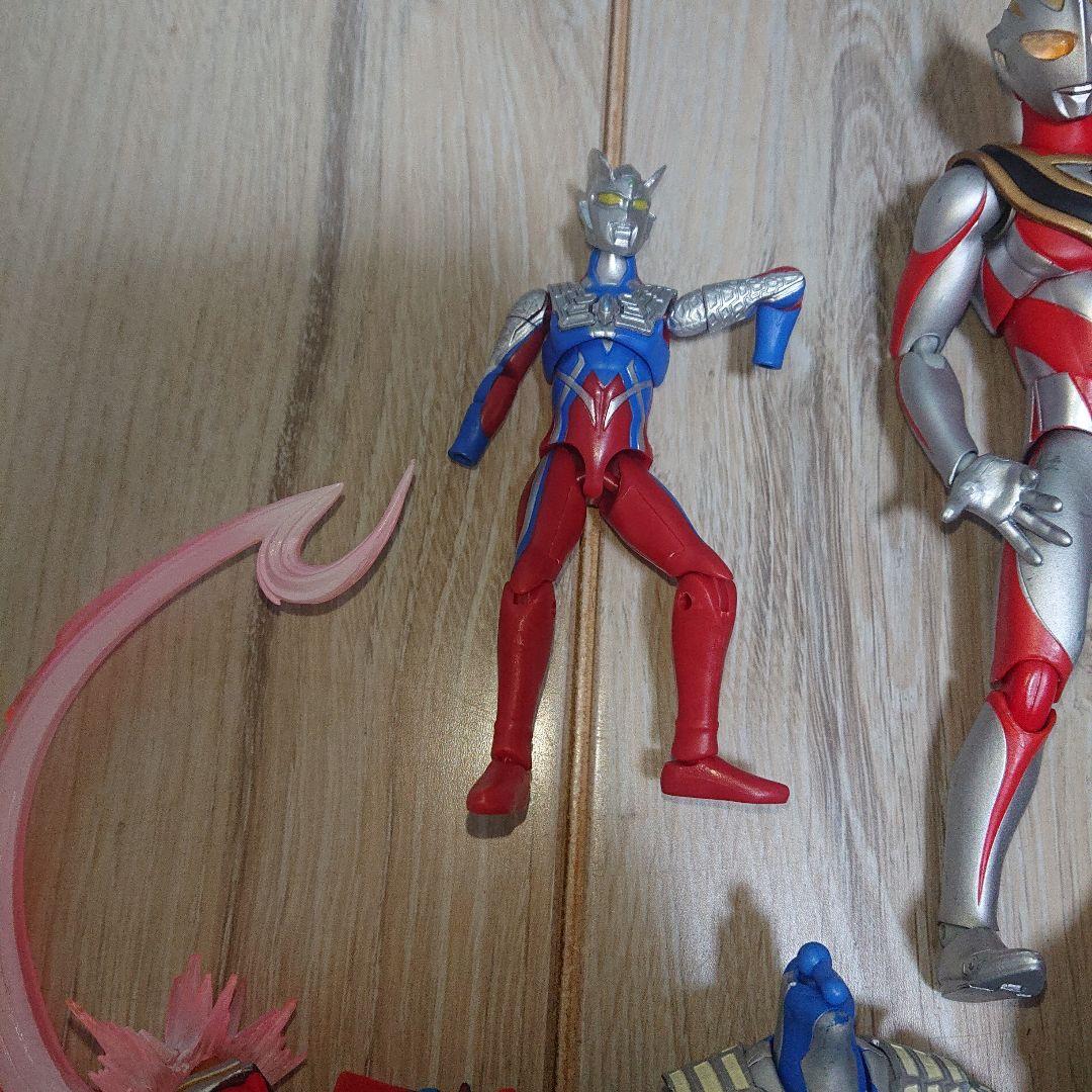 可動式ウルトラマン フィギュア セット
