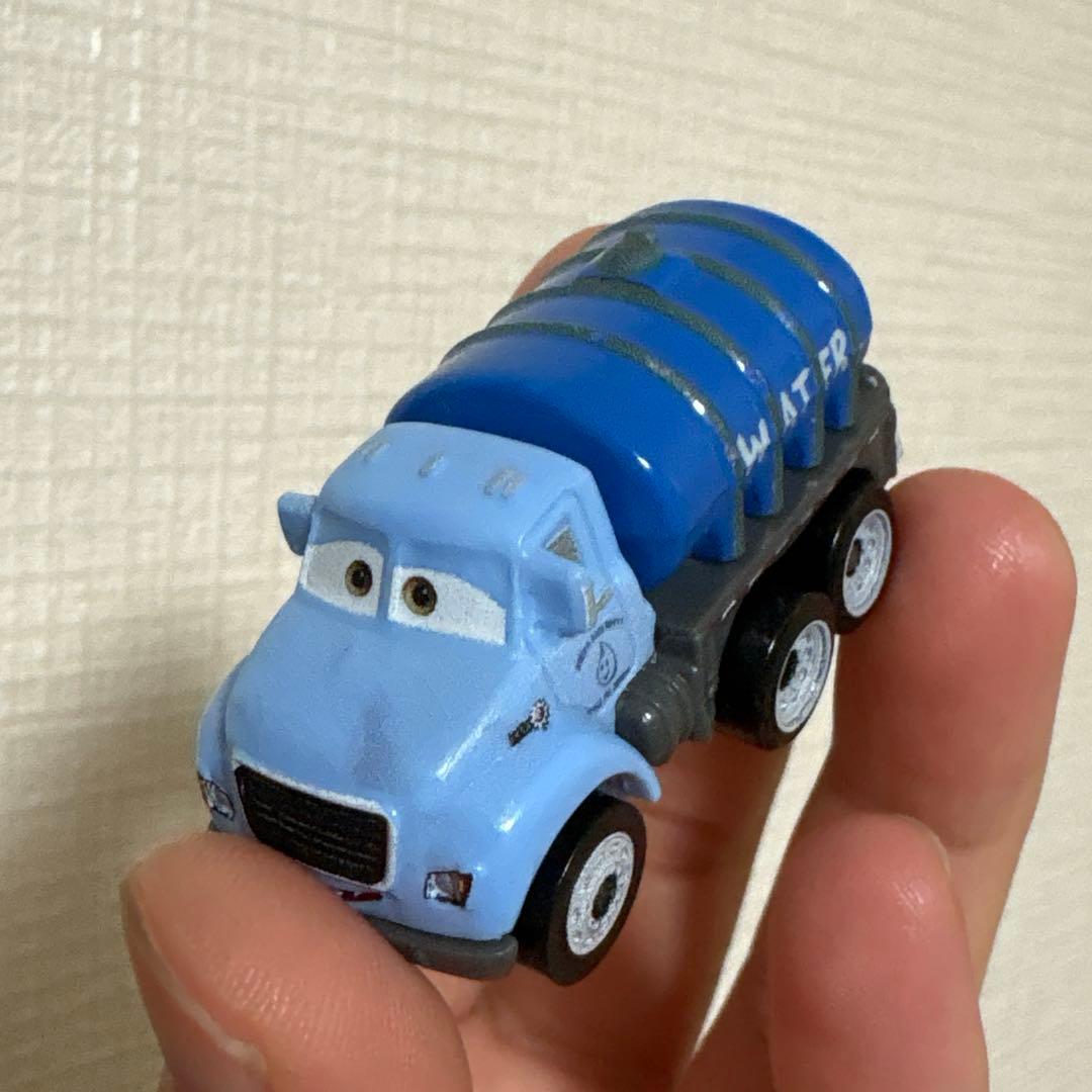 カーズ　マテル　ミニミニカーズ　ドリッピー　グレイジーエイト　日本未発売