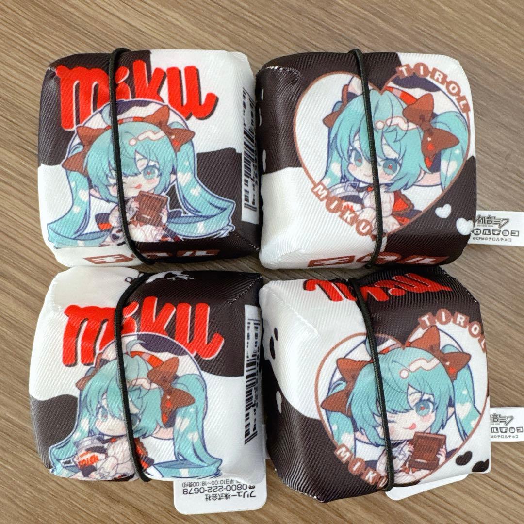 初音ミク×チロルチョコ　スクエア缶バッジ　チョコっとマスコット　コンプセット