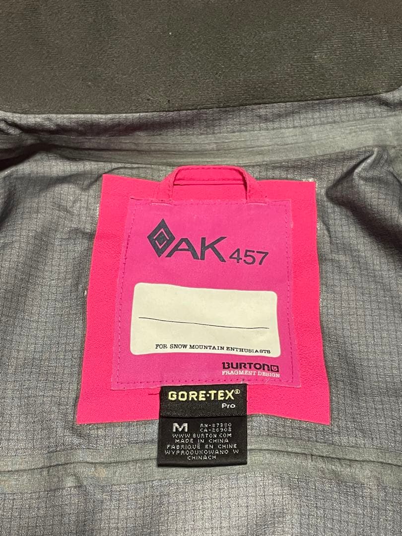 BURTON AK457 JKT ピンク