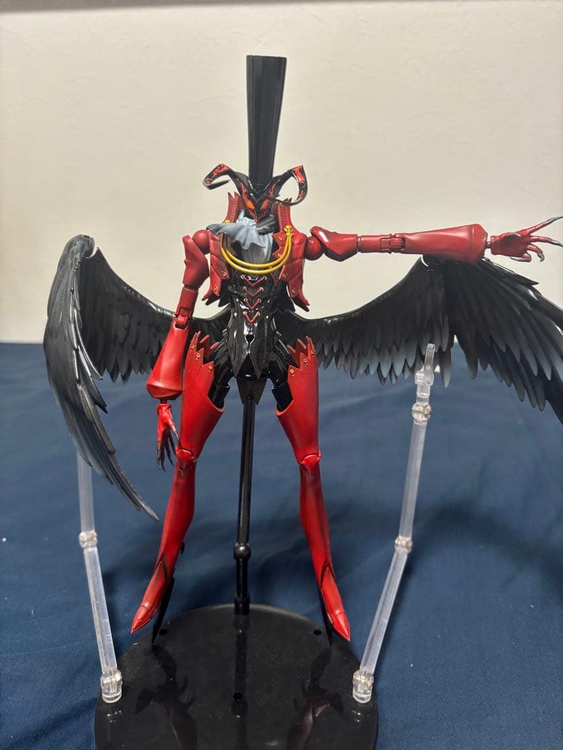 ペルソナ5　アオシマ　アルセーヌ　プラモデル　完成品　おまけ付き