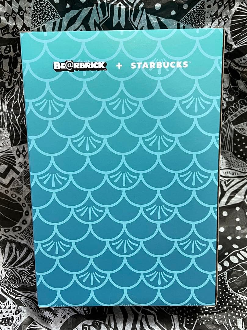 完売　スターバックス　限定版　BE@RBRICK コラボ　ベアリスタ　クマ