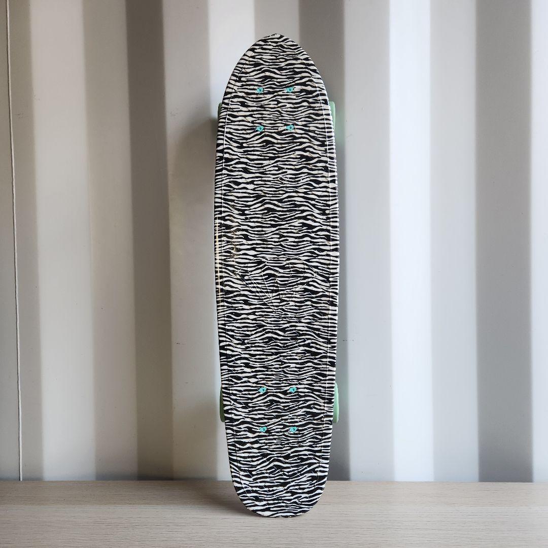 Diamond Supply Co. レトロクルーザー　スケートボード　ゼブラ柄