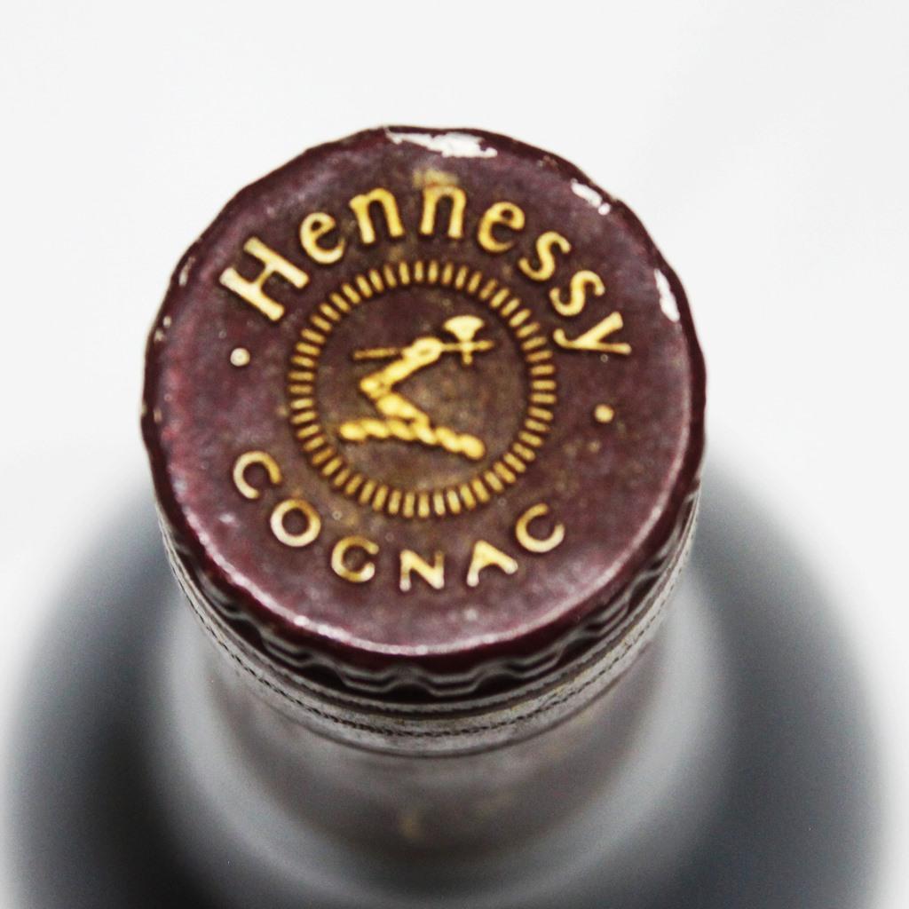 ヘネシー キュヴェ コニャック 700ml 40% ラベル剥がれ _T