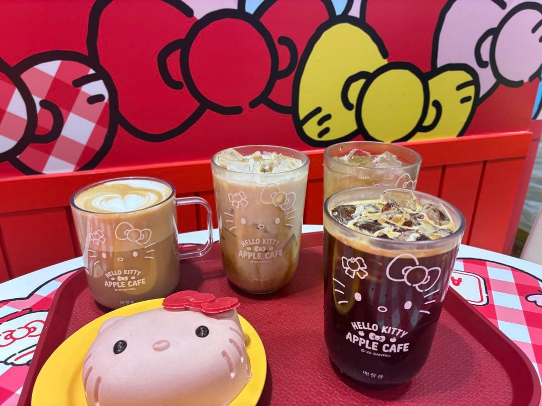 t*o様 新作 正規品 ボンボンドロップシール サンリオ コンプリート8点 ➕バ