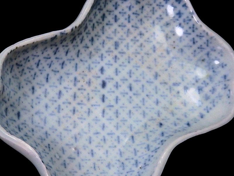 古伊万里　染付　型刷印判　幾何学文様の図　変形皿　E578 AS-CWh