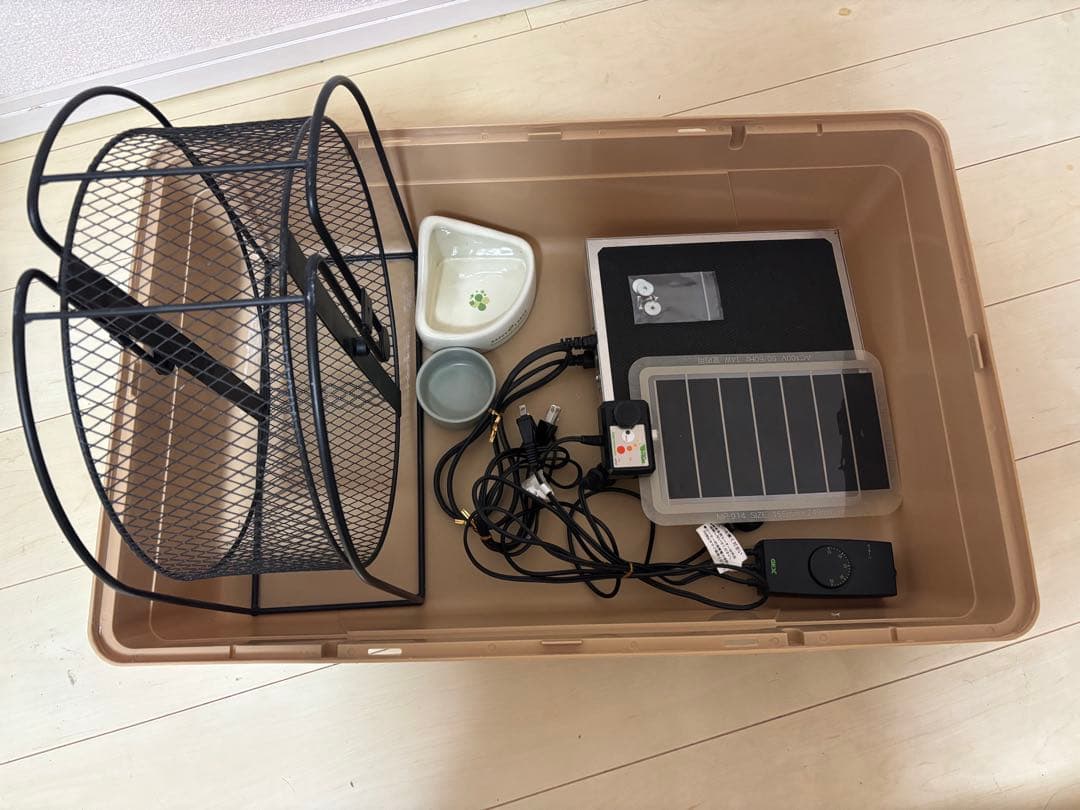 ハリネズミ　小動物　ケージ