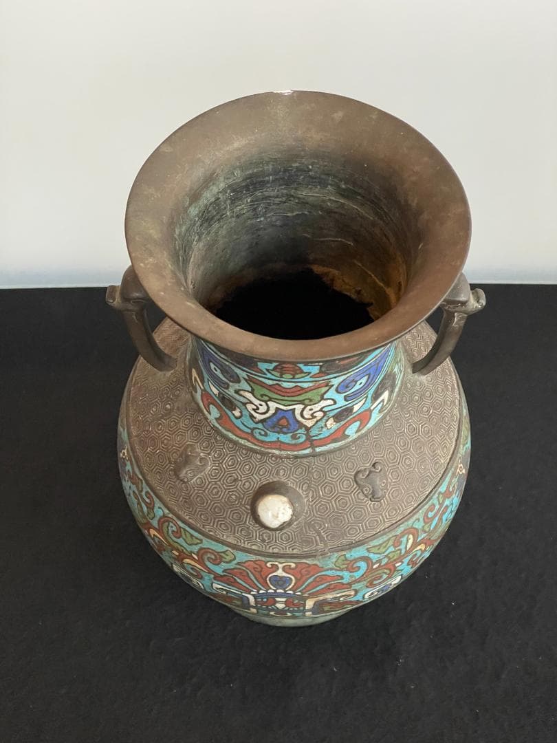 希少 中国 花瓶 壺 美術 古銅 古玩 宝石嵌 翡翠 亀甲文 七宝 双獣耳 龍飾