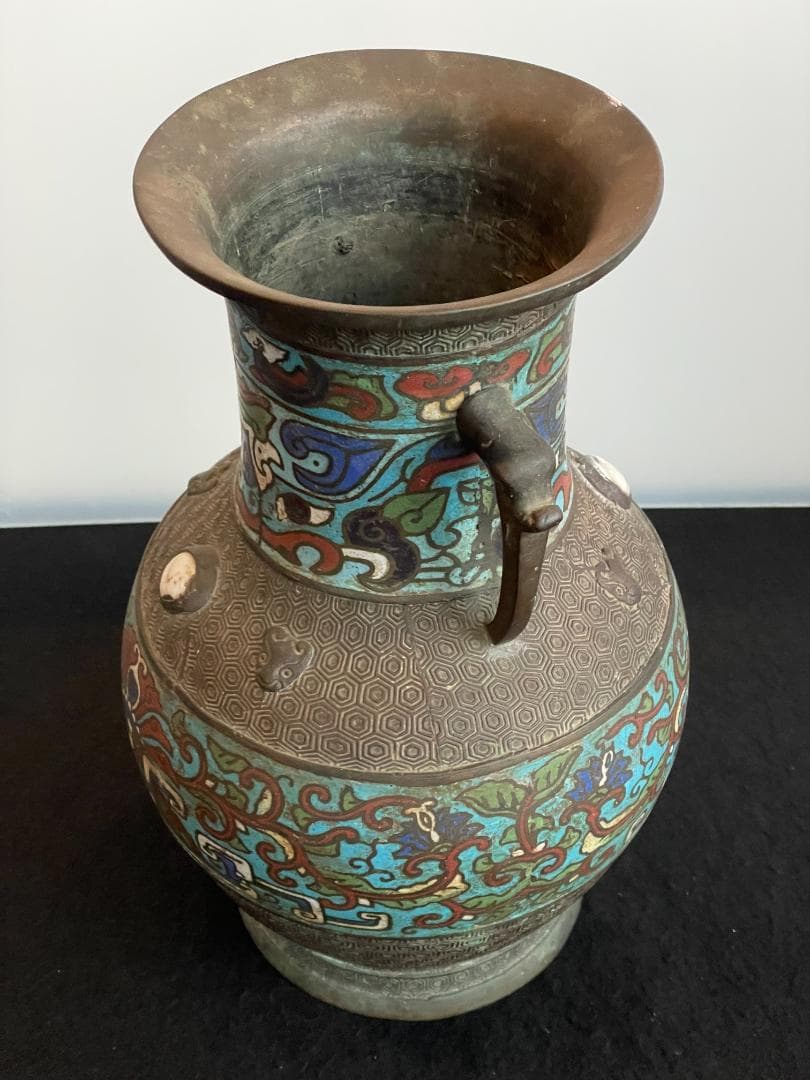 希少 中国 花瓶 壺 美術 古銅 古玩 宝石嵌 翡翠 亀甲文 七宝 双獣耳 龍飾