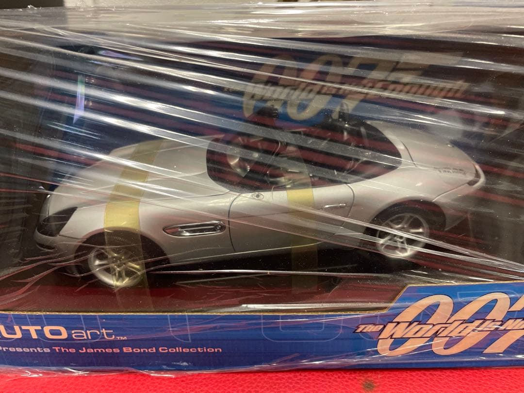 オートアート　007ボンドカー