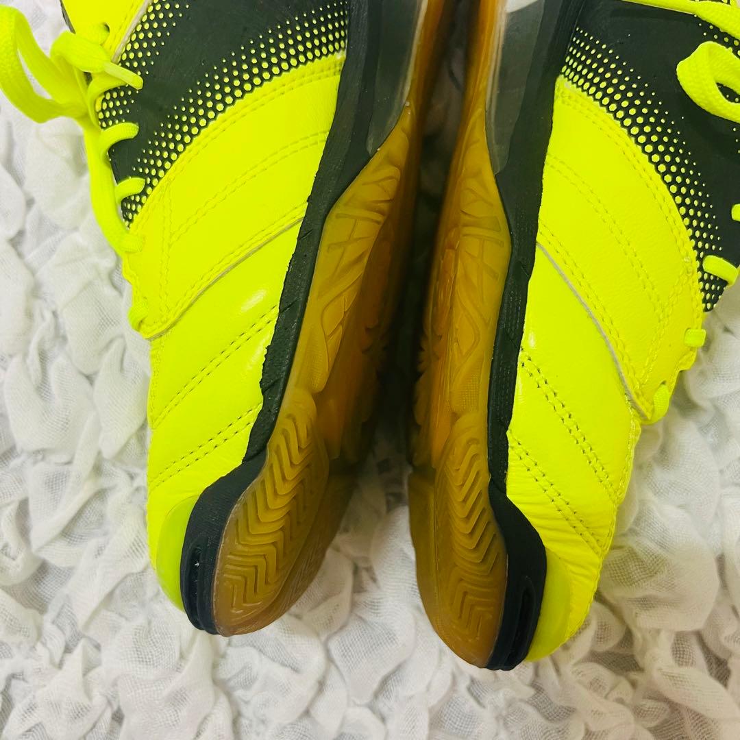 asicsアシックス デスタッキDESTAQUEフットサルシューズ6J 24.5